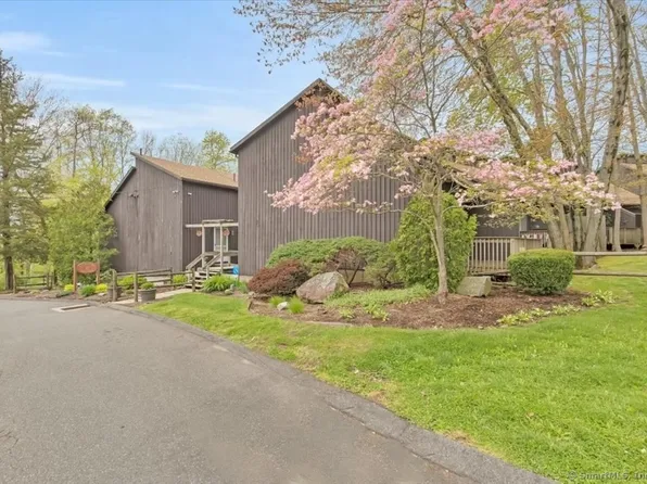 14 Country Squire Drive #D, Cromwell, CT 06416