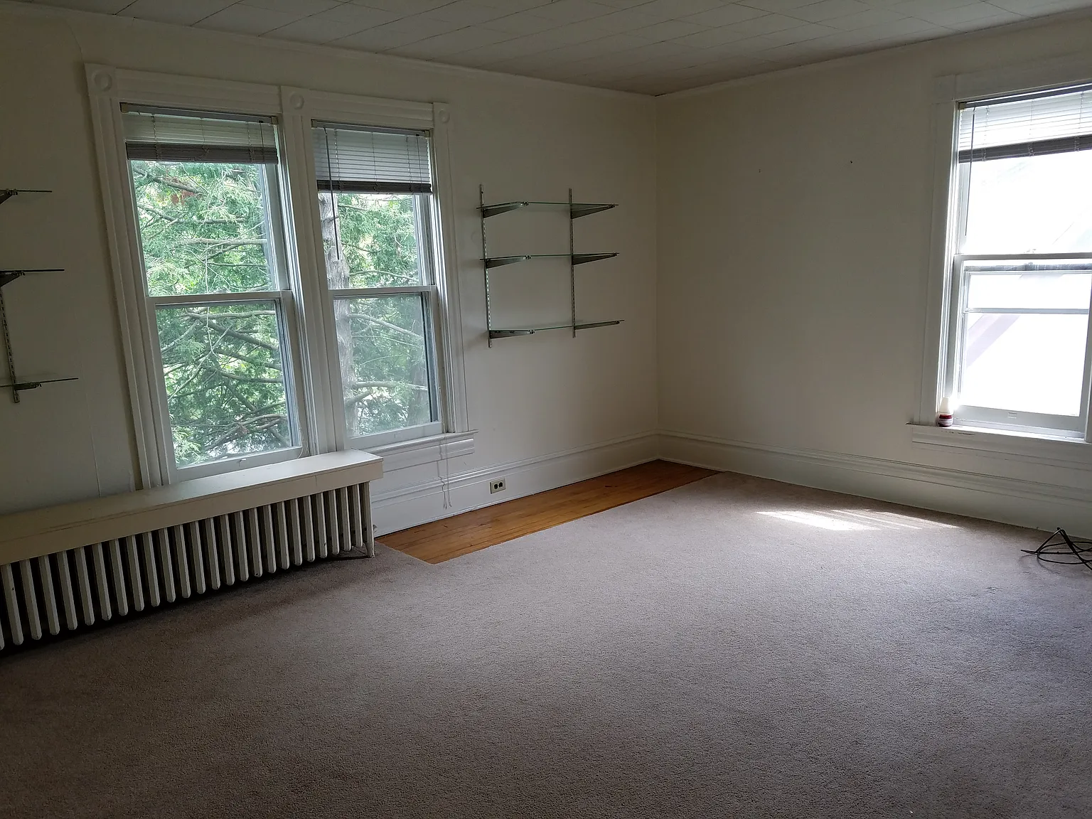 2 bed, $920 — Photo 2