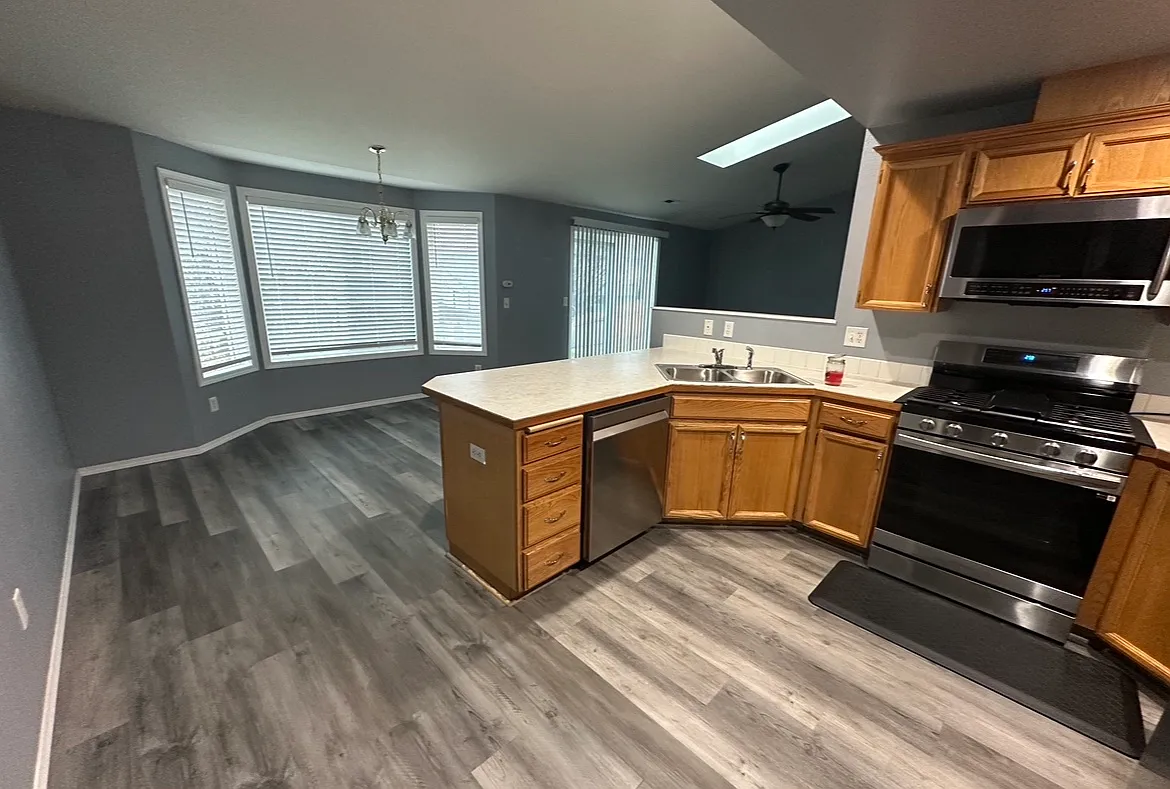 4502 Moline Ln — Photo 4