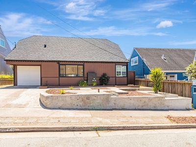 720 Lockhaven Dr, Pacifica, CA, 94044