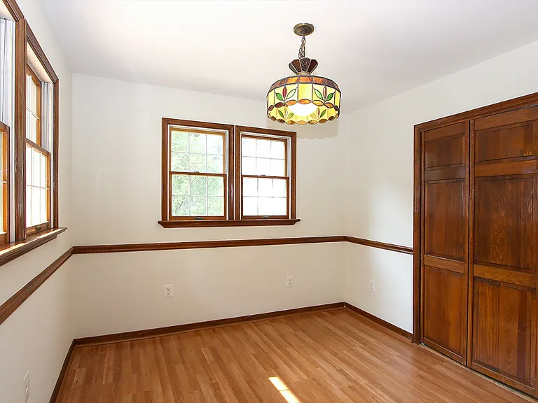 2204 Luzerne Ave — Photo 10