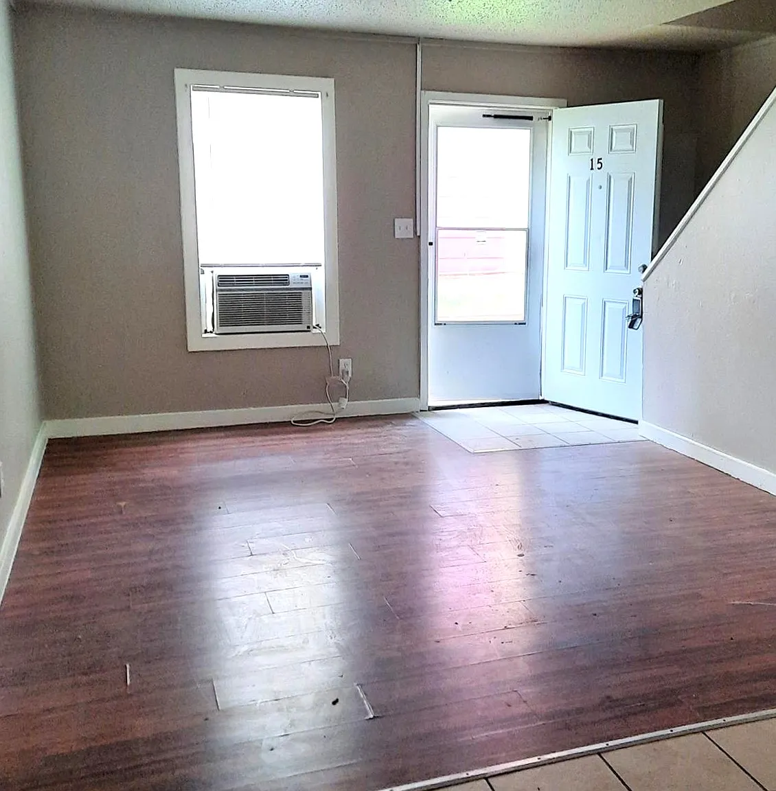 2 bed, 840 sqft, $995 — Photo 2