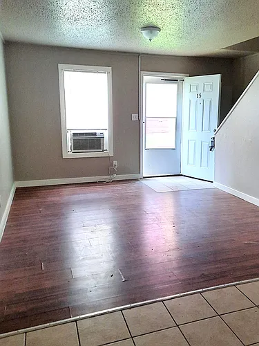 1011 Vine St #12 Photo 1