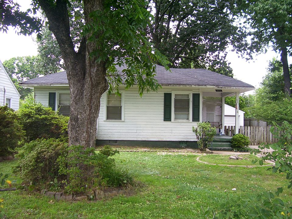 2nd image of 901 Maria St