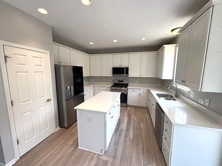 1527 Somerfield Dr — Photo 8