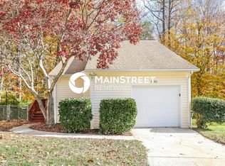 3800 King Edward Ct, Greensboro, NC 27455
