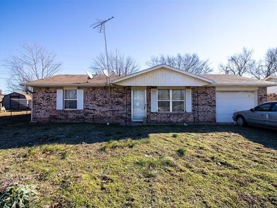 1006 N 3rd St, Okemah, OK, 74859