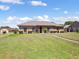 1801 Eastgate Dr, Terrell, TX 75160