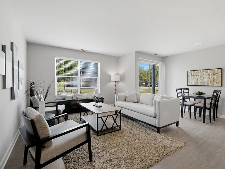 Forest Pointe Apartments — Photo 9
