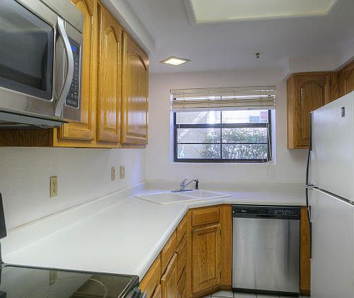 5th image of 8300 E Via De Ventura Unit 1035