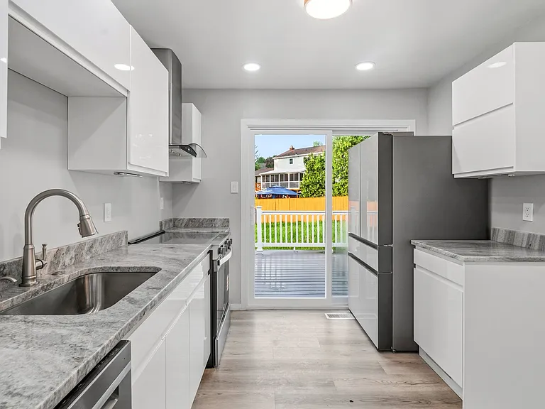 6301 Linus Dr — Photo 29