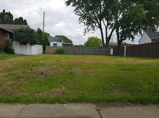 1027 Lincoln St, Piqua, OH 45356