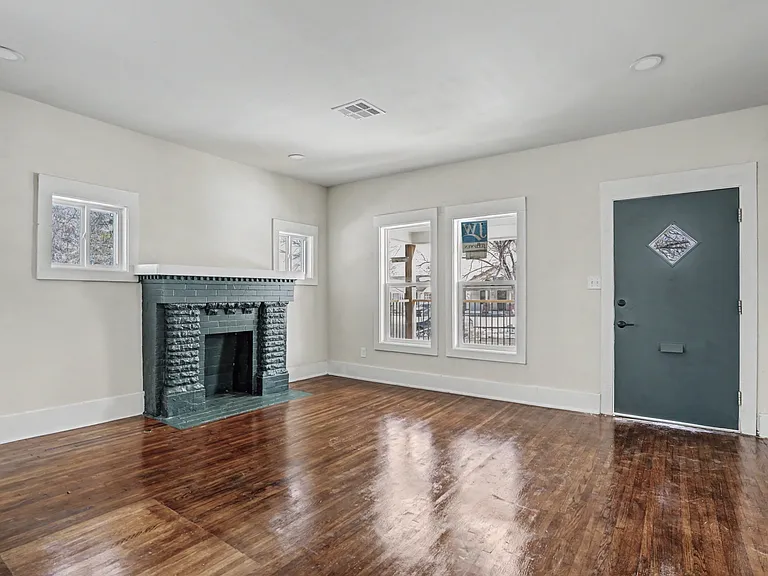 1340 N Boston Ave — Photo 3