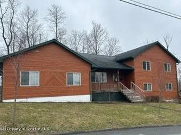 218 Ashmore Ave, Clarks Summit, PA 18411