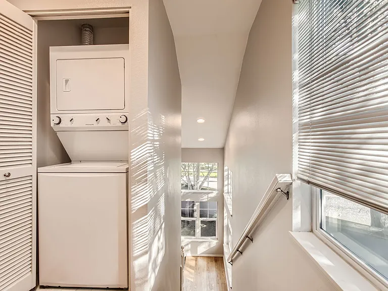 9603 NW Miller Hill Dr — Photo 17