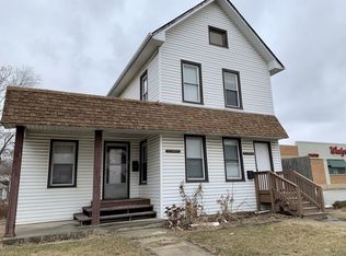 165 S Washington Ave, Kankakee, IL 60901