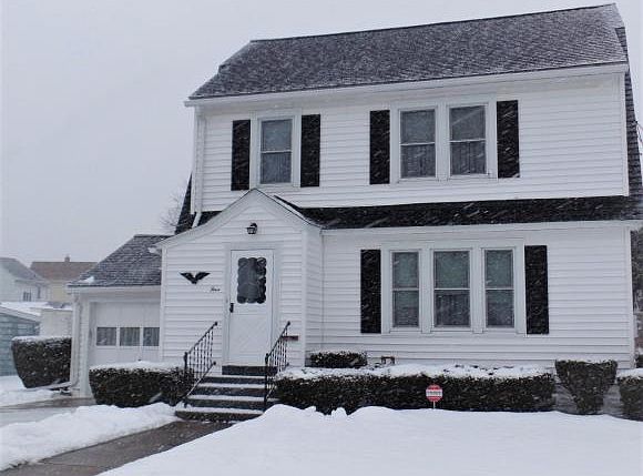 1st image of 4 Banks Ave