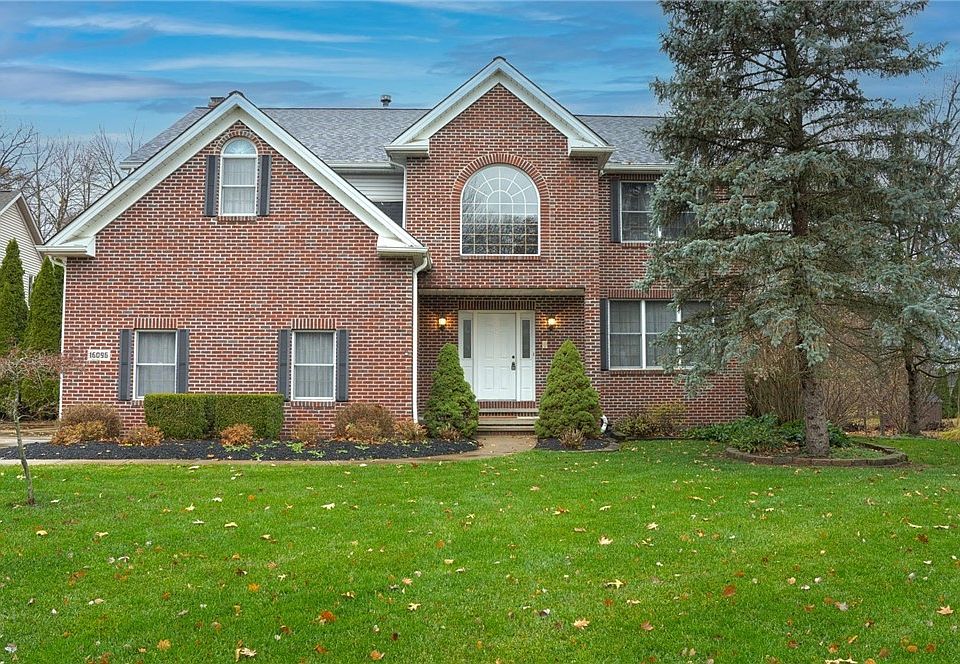 1st image of 16096 Heatherwood Ct