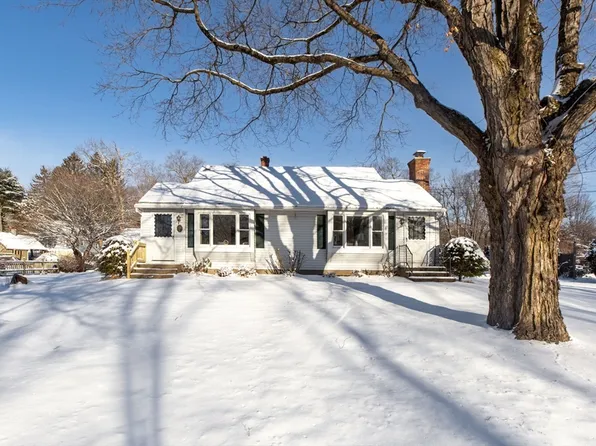 263 Wilbraham St, Palmer, MA 01069