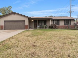 4083 Ramona Ln, Saint Charles, MO 63304