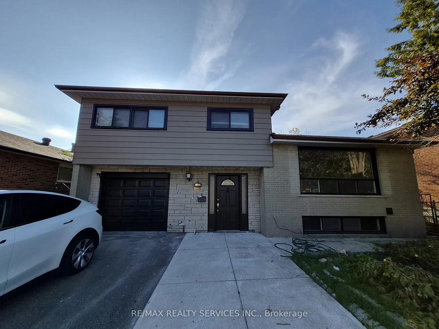 4 bed, $2,800 — Photo 2