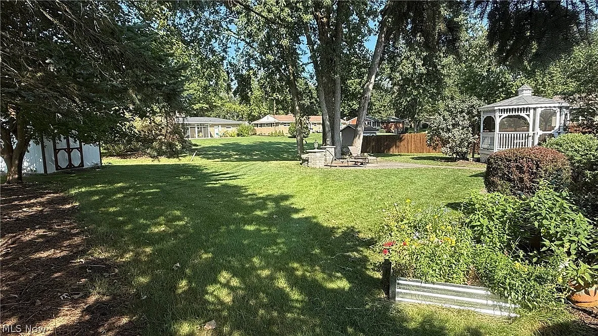 4 bed, 2.5 bath, 2280 sqft, $2,895 — Photo 4