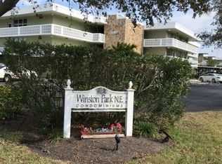 4710 Bay St NE APT 305, Saint Petersburg, FL 33703