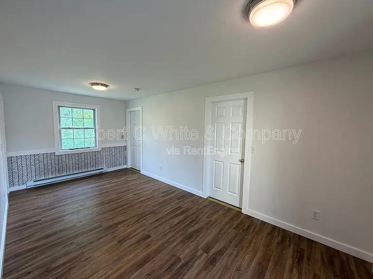 202 Main St — Photo 15