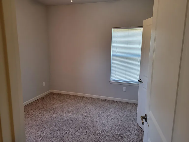 117 Bridle Dr — Photo 10