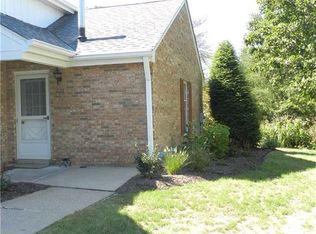 1830 Foxcroft Ln APT 606, Allison Park, PA