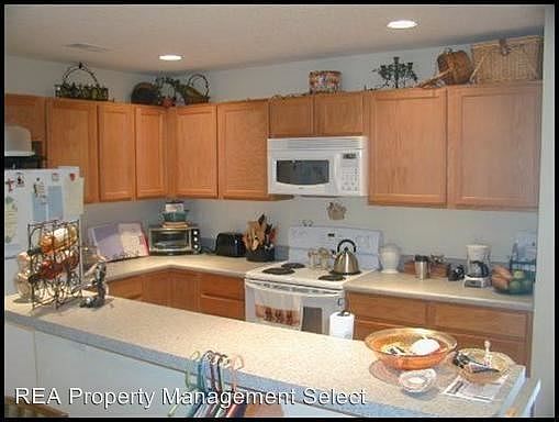 3rd image of 3704 Eliza Pointe Way