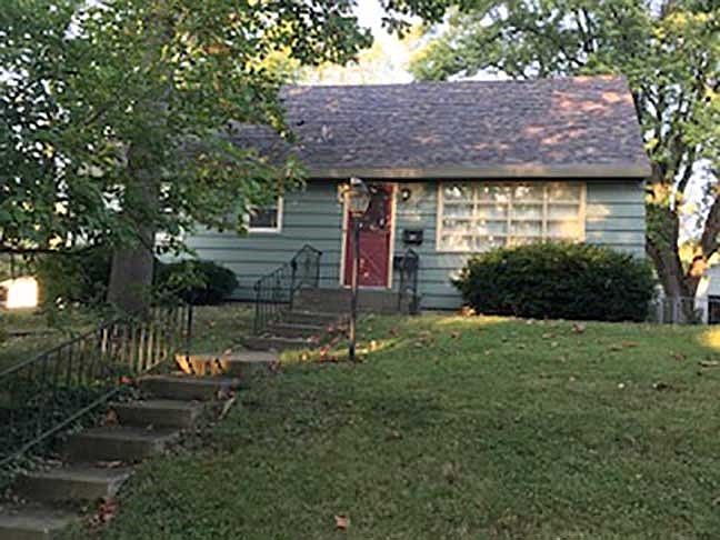 1st image of 309 S Hutchinson Ave