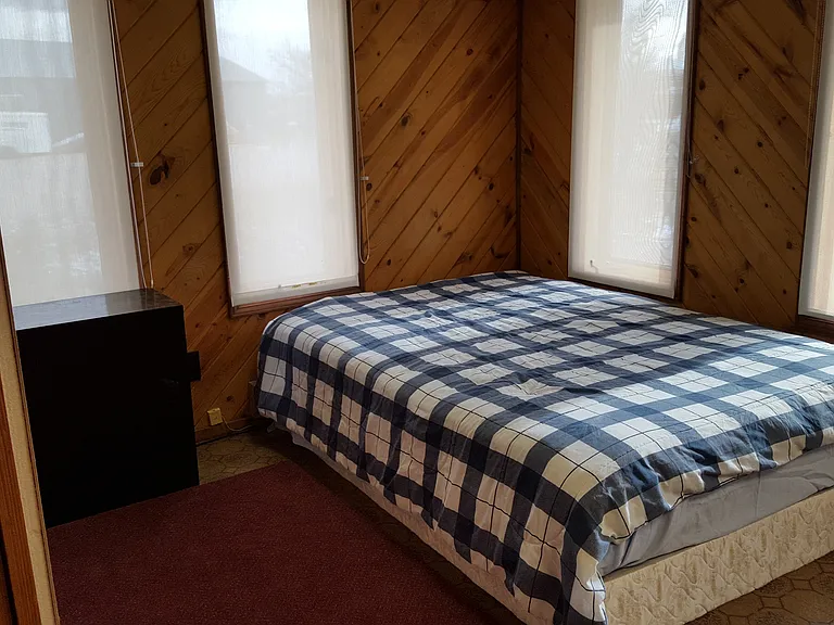 922 S Summit Ave #1 — Photo 4