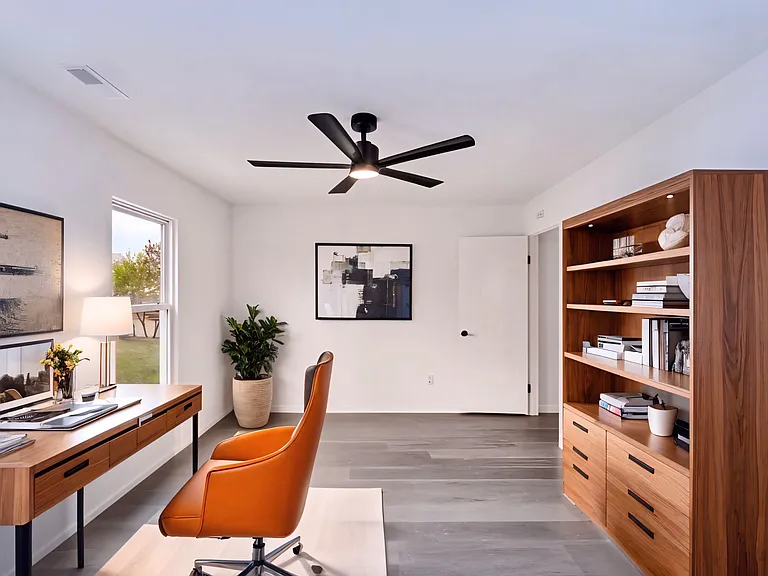 3801 Buchanan Dr — Photo 8