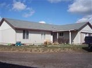 1973 SE E St, Madras, OR 97741