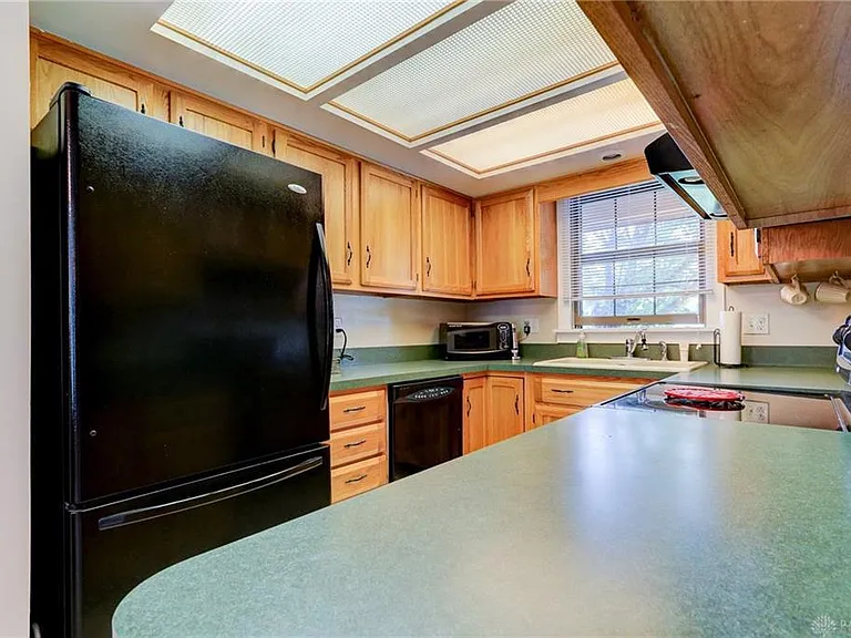 3142 Kerry Dr — Photo 6