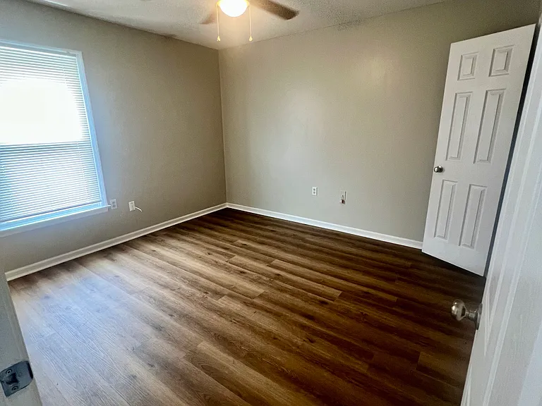 230 Lanier Dr #190 — Photo 9