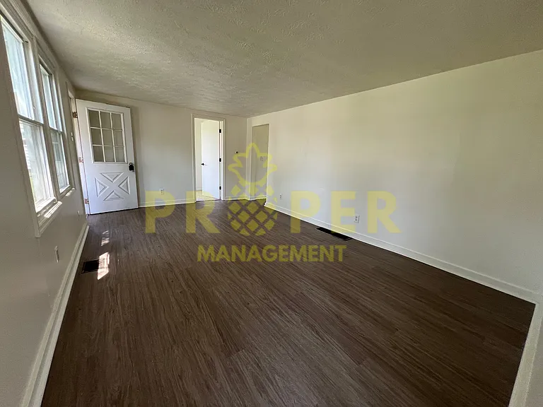 1625 Willamet Rd — Photo 4