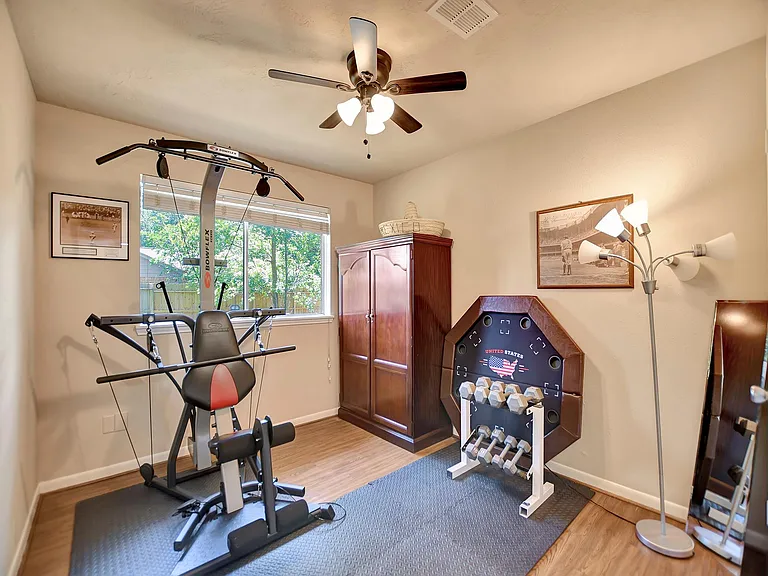 21902 Meadowhill Dr — Photo 27
