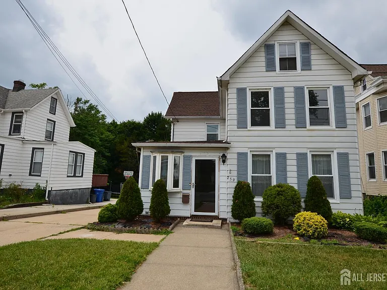 259 Main St — Photo 3