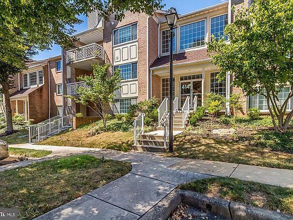 3rd image of 414 Rockfleet Rd Unit 201