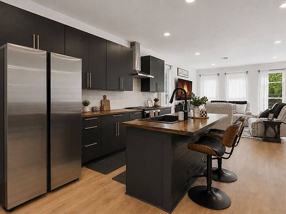 4th image of 1005 F St SW