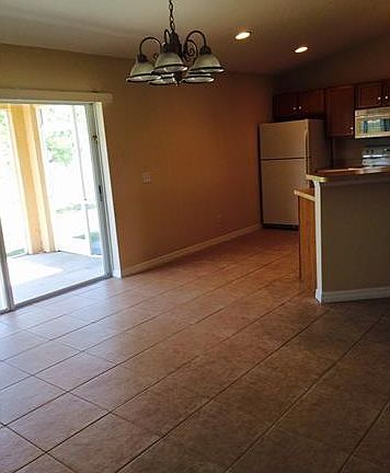 5th image of 1023 NW 19th Ter