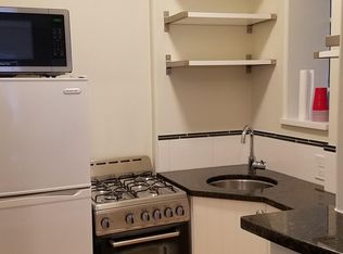 567 W Arlington Pl #1F, Chicago, IL 60614