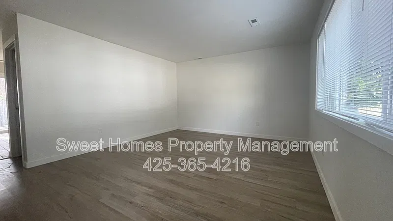 4 bed, 2.0 bath, 1620 sqft, $3,100 — Photo 4