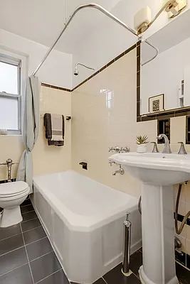 Sold by Compass | media 18