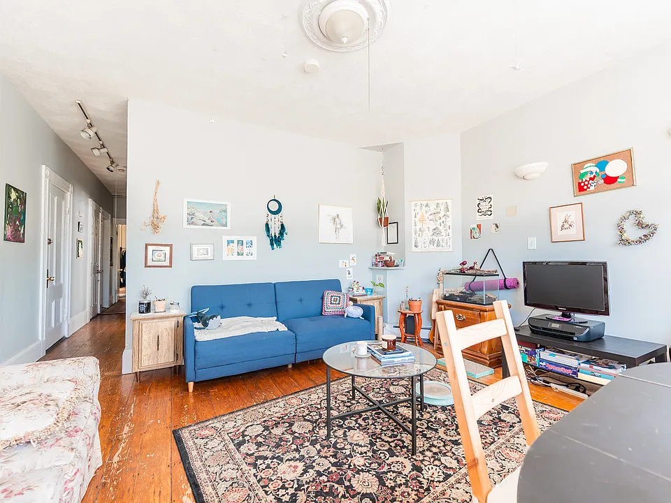 396 Centre St #2
