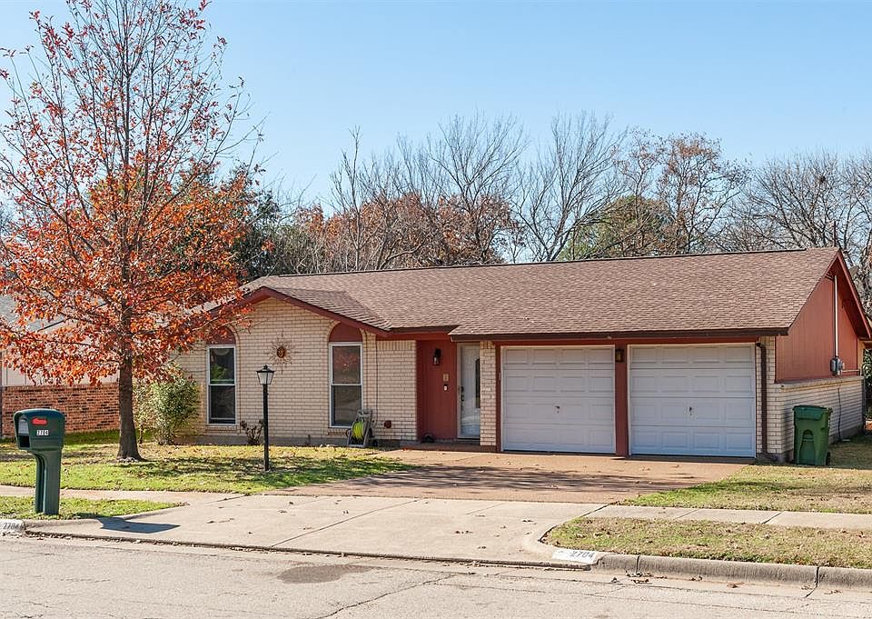 1st image of 2704 Avonhill Dr