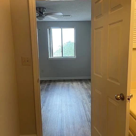 2106 Pawnee Dr SE — Photo 4