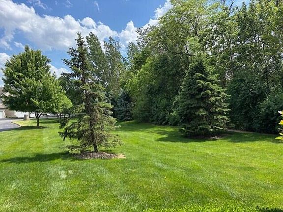 4th image of 9069 Polaris Lakes Dr
